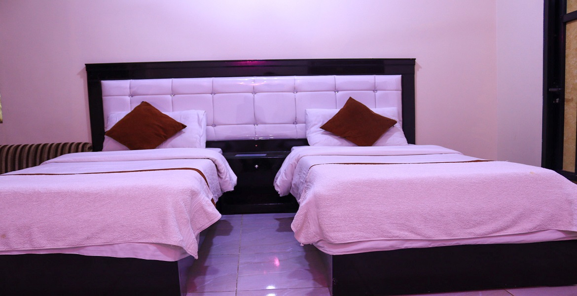 غرفة عائلية 